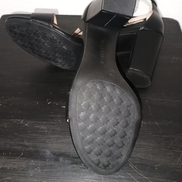 Kelly & Katie Hailee Block Heel, 7.5 - Picture 6 of 9